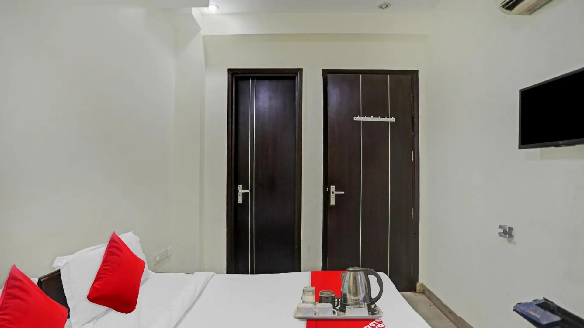 Hotel O Mahadev Guest House Gurgaon
