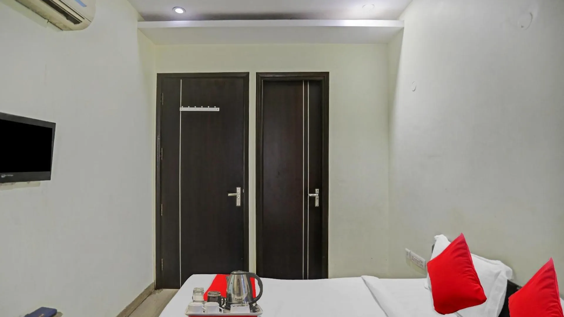 Hotel O Mahadev Guest House Gurgaon
